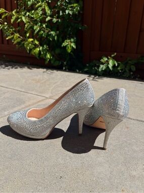 De Blossom Silver Sparkly Rhinestone Pumps Platform Heel Size 10